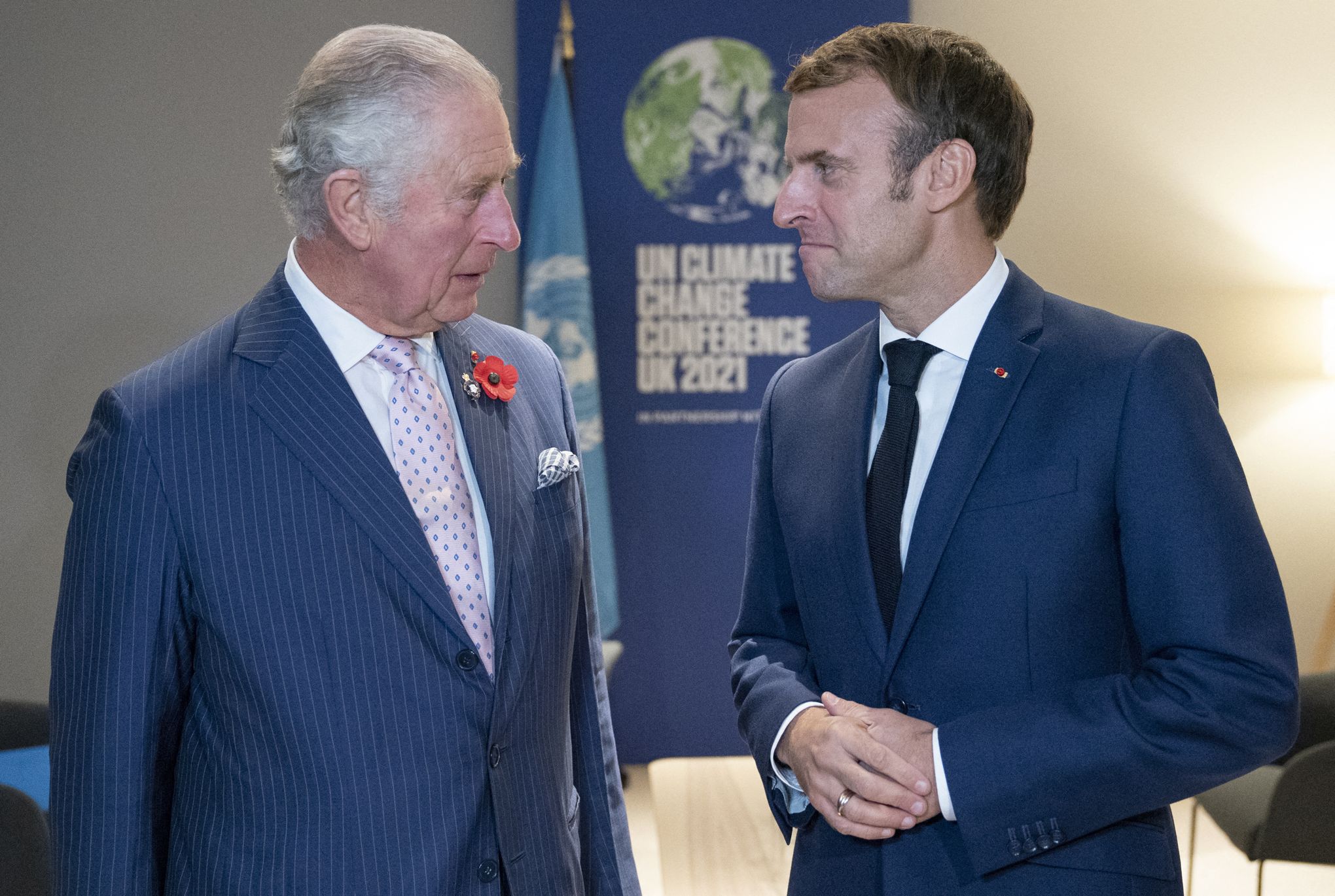 Visite de Charles III: Emmanuel Macron, le retour du roi et les petits  chaussons monarchiques