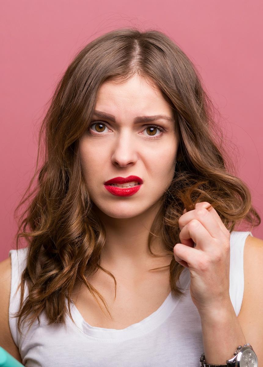 Cheveux fourchus : halte aux idées reçues - madame figaro