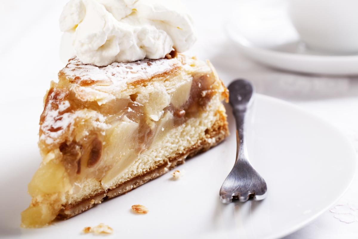 Recette tarte aux pommes "façon grand-mère" - Cuisine / Madame Figaro