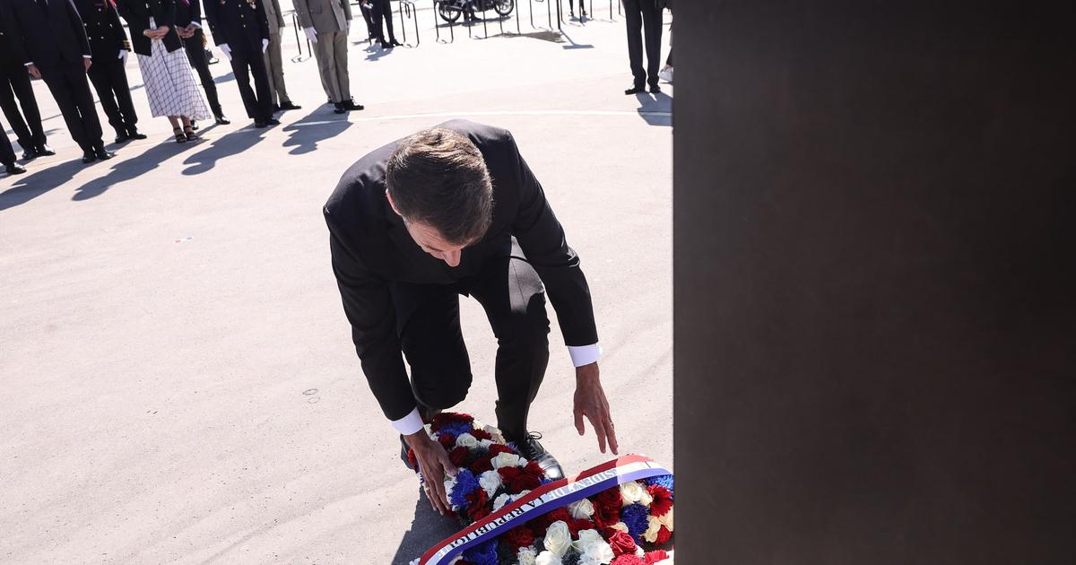 Commémoration du 8 mai: Emmanuel Macron ravive la flamme du soldat inconnu sous l'Arc de triomphe