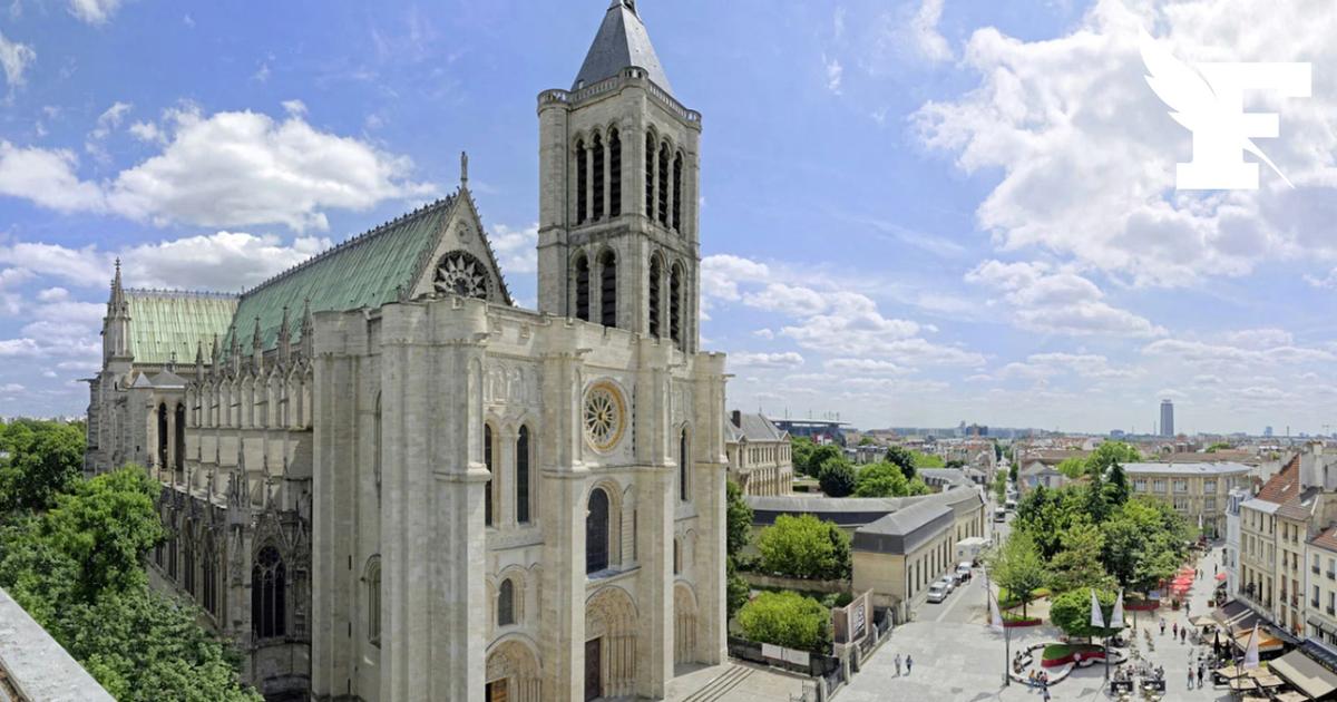 La mairie de Saint-Denis porte plainte après l'accrochage d'une banderole raciste