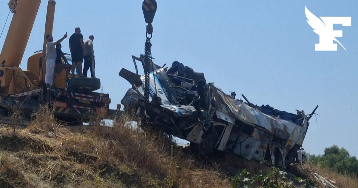 Algérie : au moins 25 morts et 44 blessés après la sortie de route d'un autocar