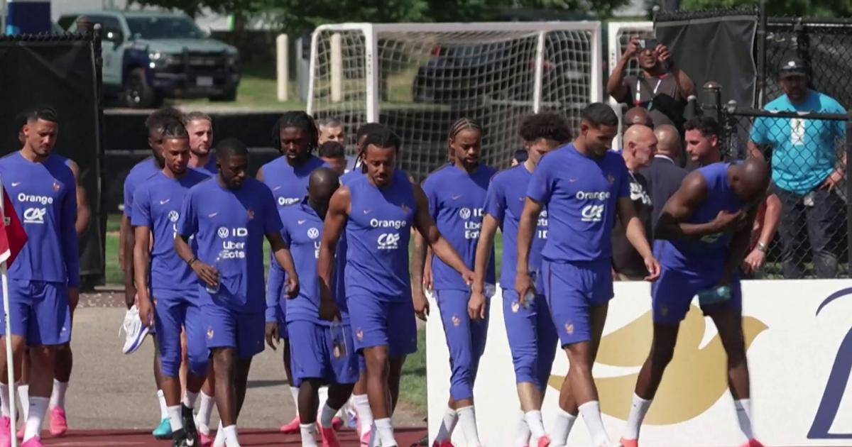 Coupe du monde: les images du premier entrainement de l'équipe de France