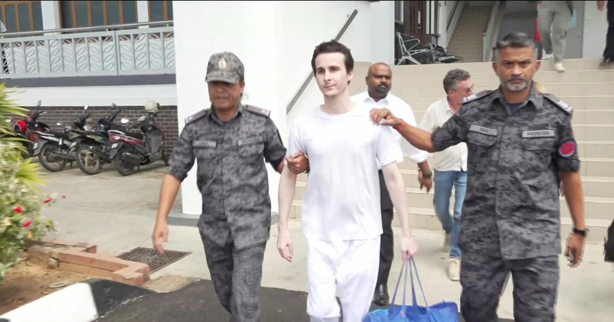 Acquitté en Malaisie, Tom Felix quitte le tribunal sous escorte