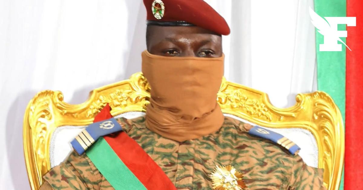Burkina Faso : le capitaine Traoré assure qu’il n’existe «ni numéro un ni numéro deux» au sommet de l’État