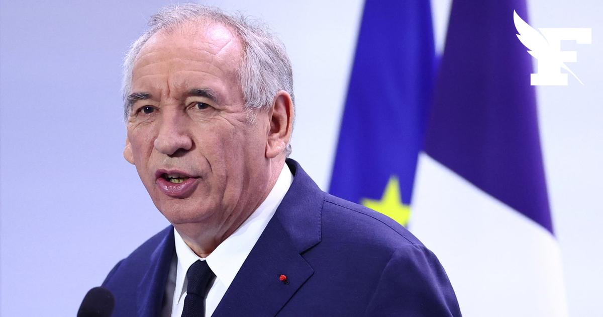 Budget: François Bayrou propose la suppression de deux jours fériés