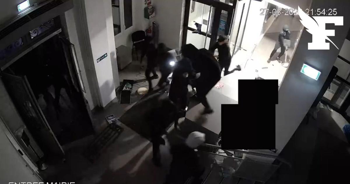 Les images de l'intrusion et des dégradations dans la mairie de Fresnes