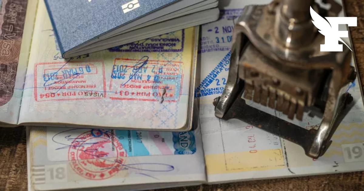 Immigration : le nombre de titres de séjour en cours de validité dépasse les 4,5 millions en France, un record