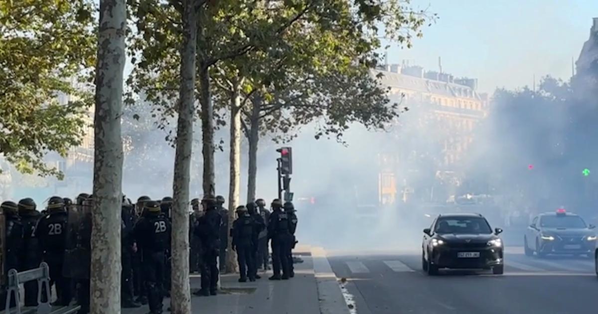 Paris: les images des nouvelles tensions sur la place de la République au lendemain du 17 octobre