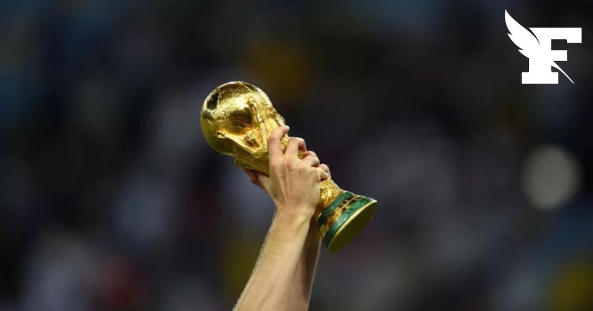 La Fifa aurait autorisé Donald Trump à soulever le trophée de la Coupe du Monde lors de la finale, une entorse au protocole