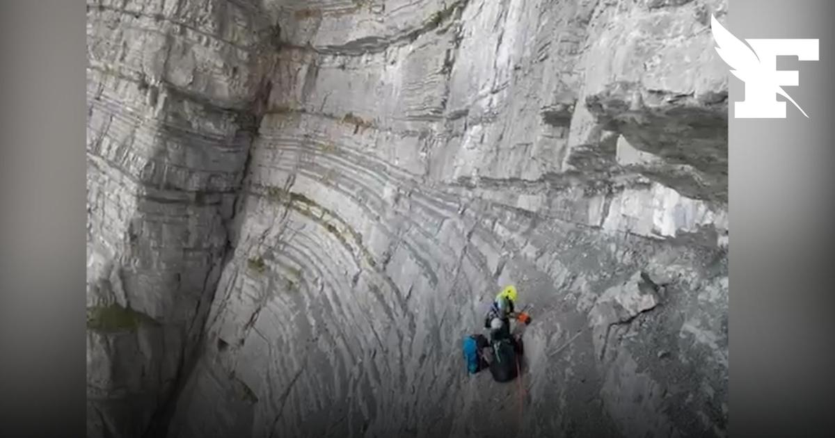 Alpes : un parapentiste reste bloqué contre une paroi, une opération de sauvetage périlleuse le sauve