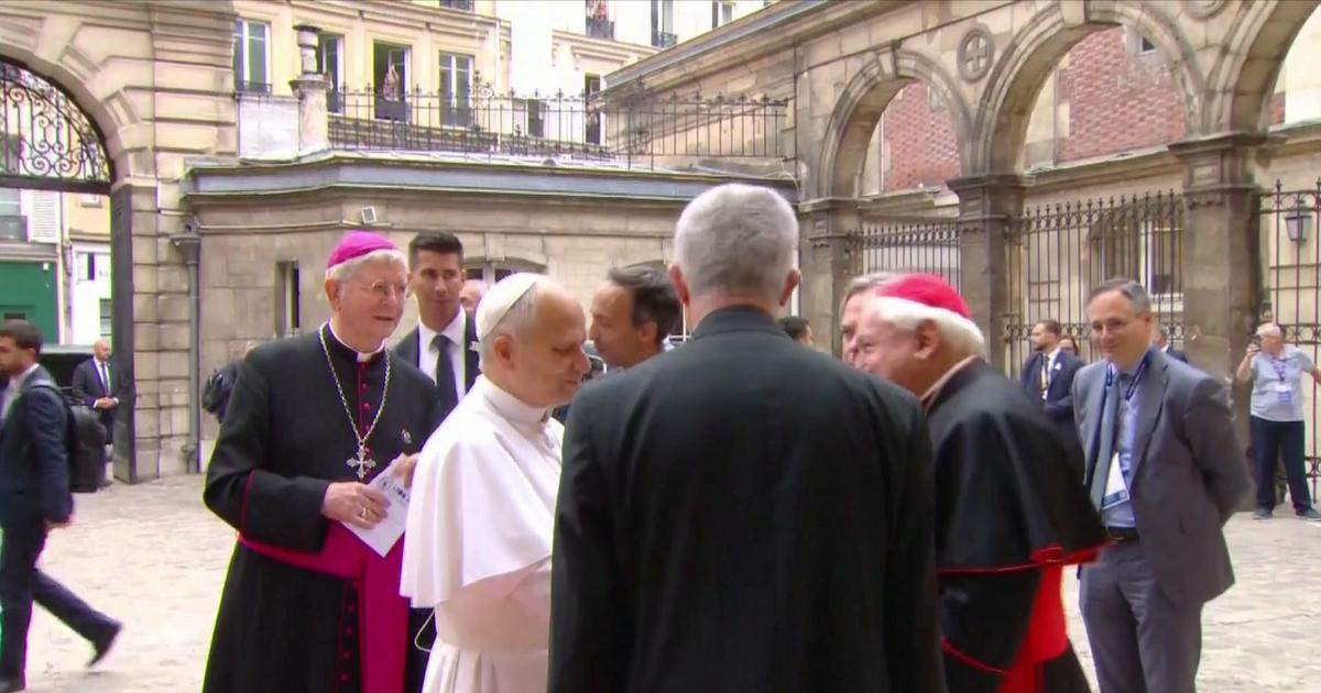 Les images de l'arrivée Léon XIV à l'Institut catholique de Paris