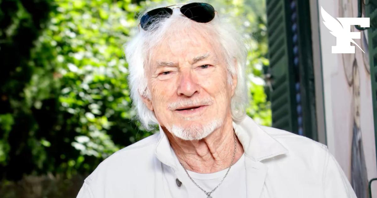 Malade, Hugues Aufray reporte son concert prévu à Bressuire le 23 octobre