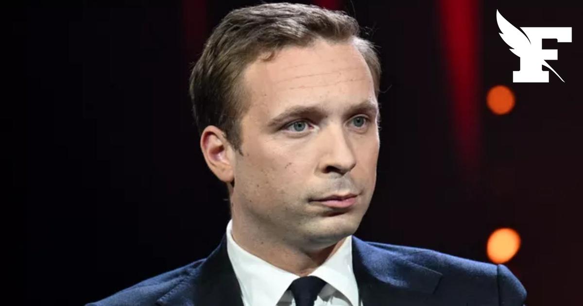 Éric Ciotti félicite le candidat UDR-RN Antoine Valentin, pour sa victoire à l’élection législative partielle en Haute-Savoie