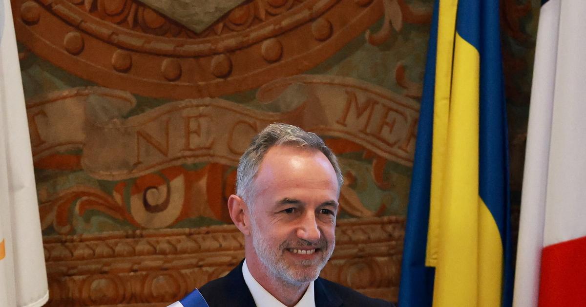 Emmanuel Grégoire officiellement investi des fonctions de maire de Paris
