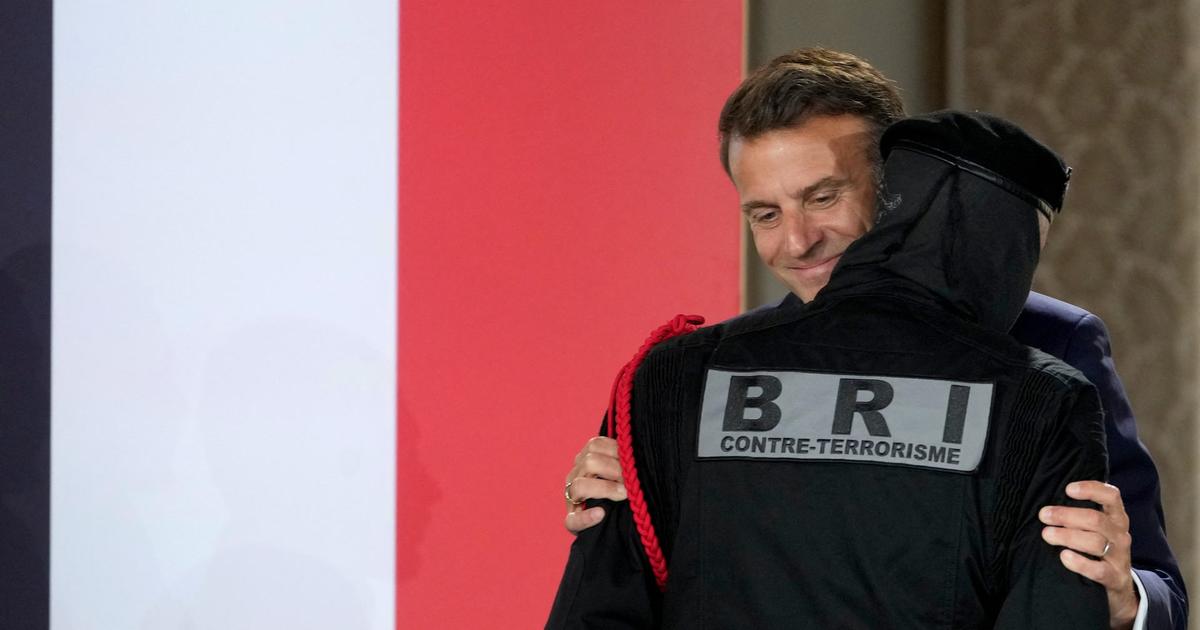 «L’horreur a forgé notre mémoire collective», affirme Emmanuel Macron avant de remettre la Légion d’honneur aux forces intervenues au Bataclan