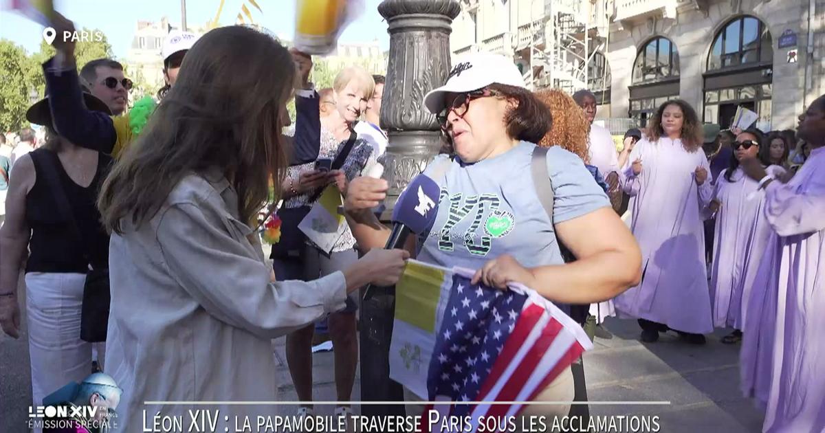 Visite du pape à Paris : une fidèle américaine fond en larmes au son de «Oh Happy Day»