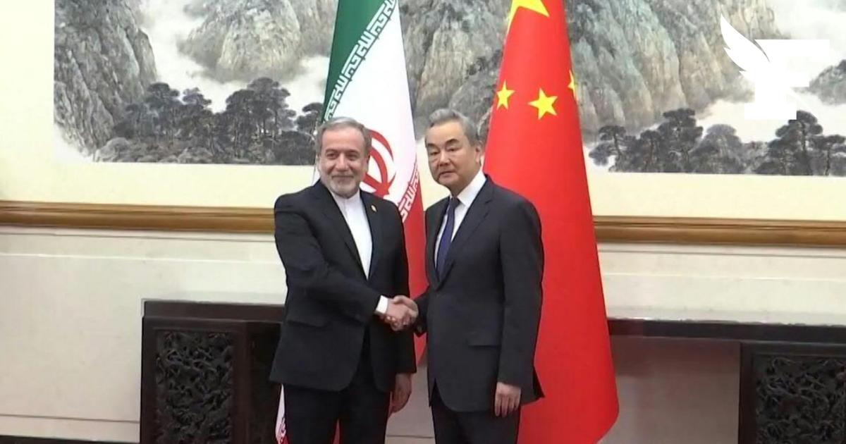 Les chefs de la diplomatie chinoise et iranienne se rencontrent à Pékin