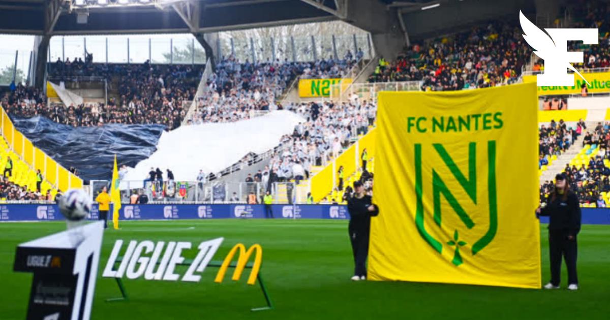 Ligue 1: les supporters du FC Nantes déploient une banderole pour fustiger le report du match contre le PSG