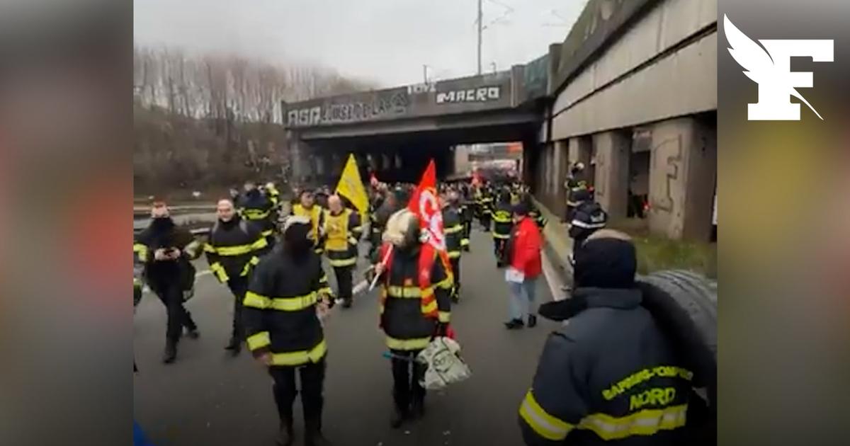 Lille: les images de la mobilisation de 700 pompiers bloquant le périphérique