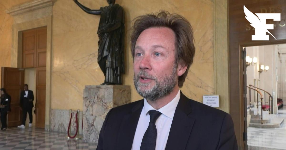 Boris Vallaud, le président du groupe socialiste à l’Assemblée, quitte la direction du PS