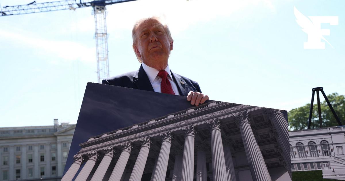 Les images de Donald Trump devant le chantier de sa salle de bal à la Maison Blanche