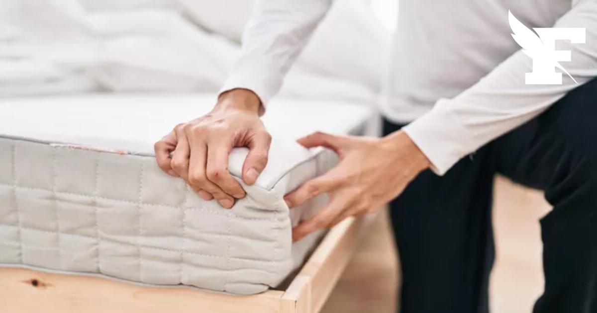 Jambes lourdes, amélioration du sommeil... Découvrez pourquoi il est conseillé de dormir avec les pieds surélevés