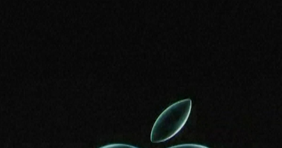 Qui est John Ternus, l’homme qui va succéder à Tim Cook à la tête d’Apple ?