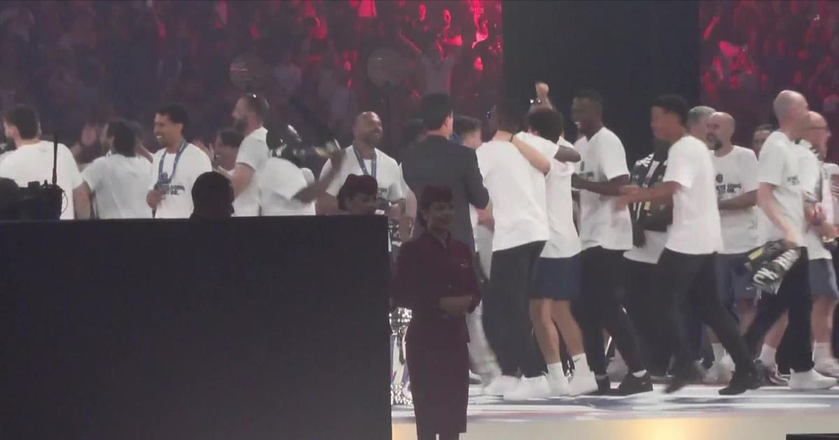 Victoire du PSG: le Parc des Princes en feu après l’entrée de tous les joueurs