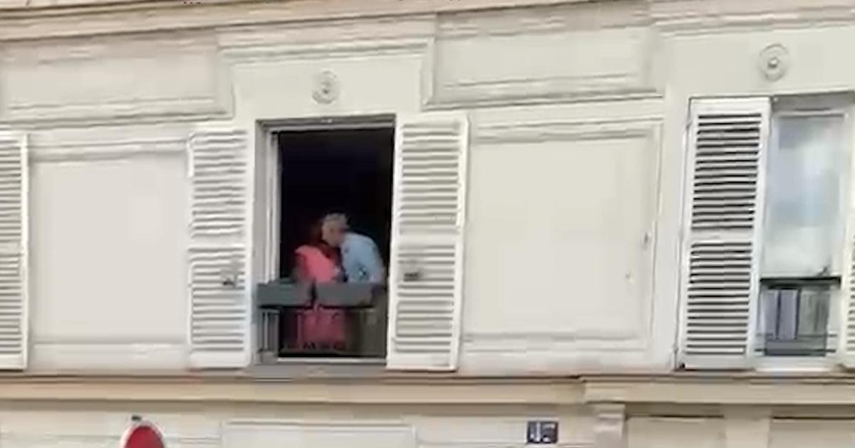 Tour de France : les coureurs acclamés par la foule dans les rues de Montmartre