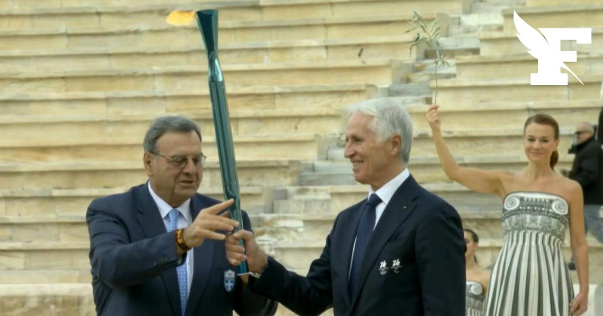 JO-2026: la flamme olympique remise à l'Italie, lors de la cérémonie de passation à Athènes