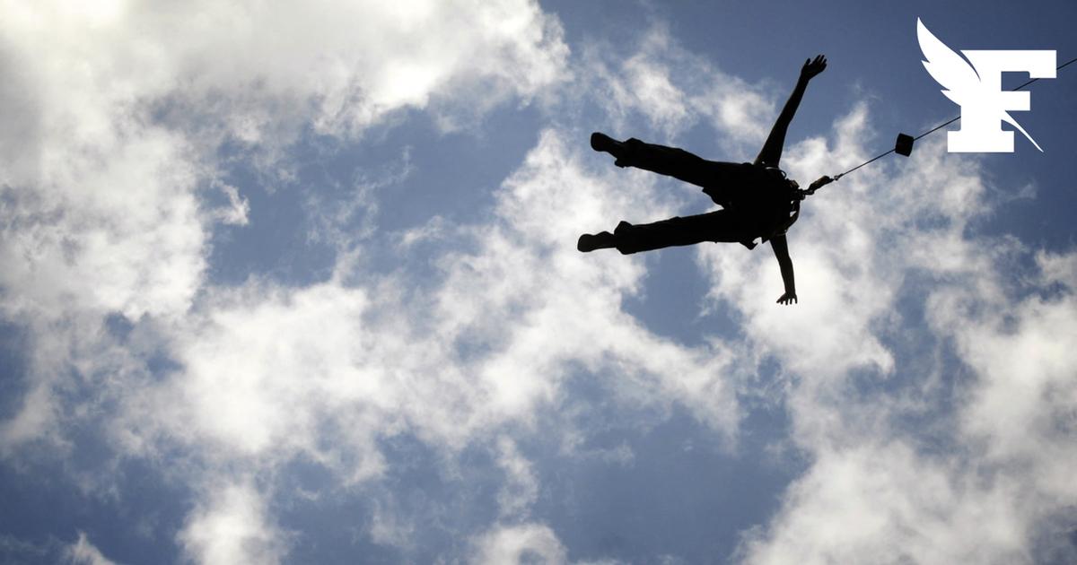 Les instructeurs oublient de l'attacher, une femme de 21 ans meurt lors d'un saut à l'élastique au Brésil