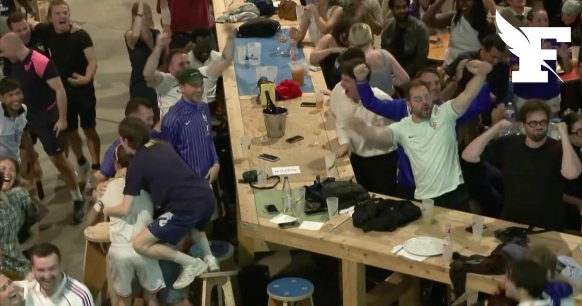 Coupe du monde: les images des réactions des supporters français aux buts des Bleus face à la Suède
