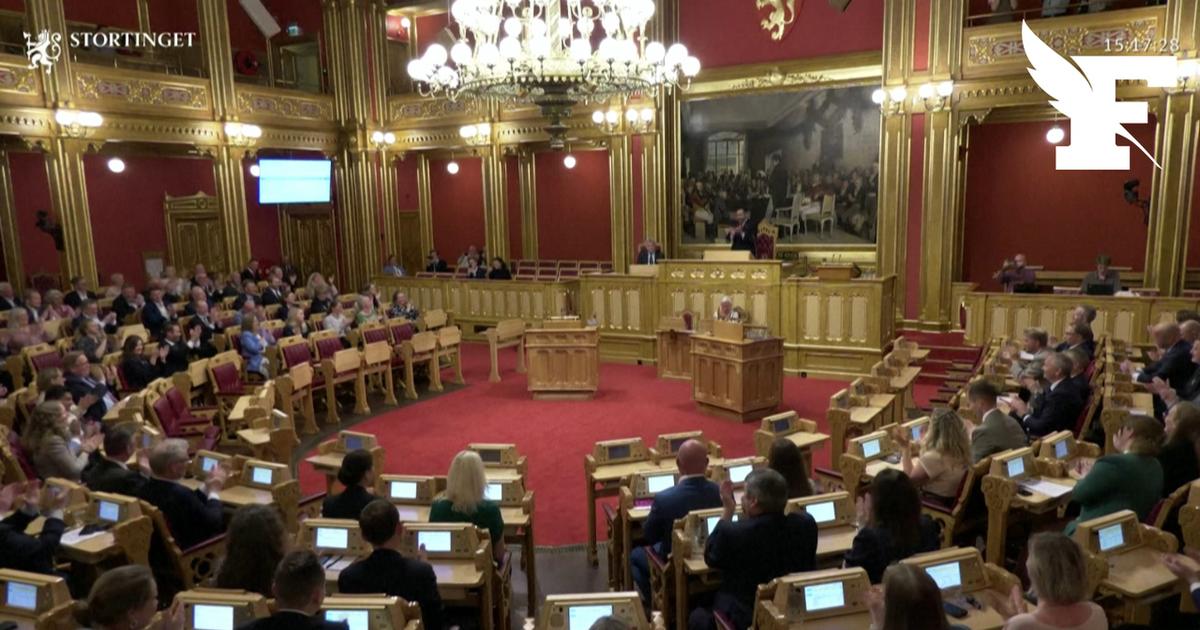 Norvège : les députés du Parlement scandent le « chant des rameurs» en soutien de leur équipe participant au mondial 2026