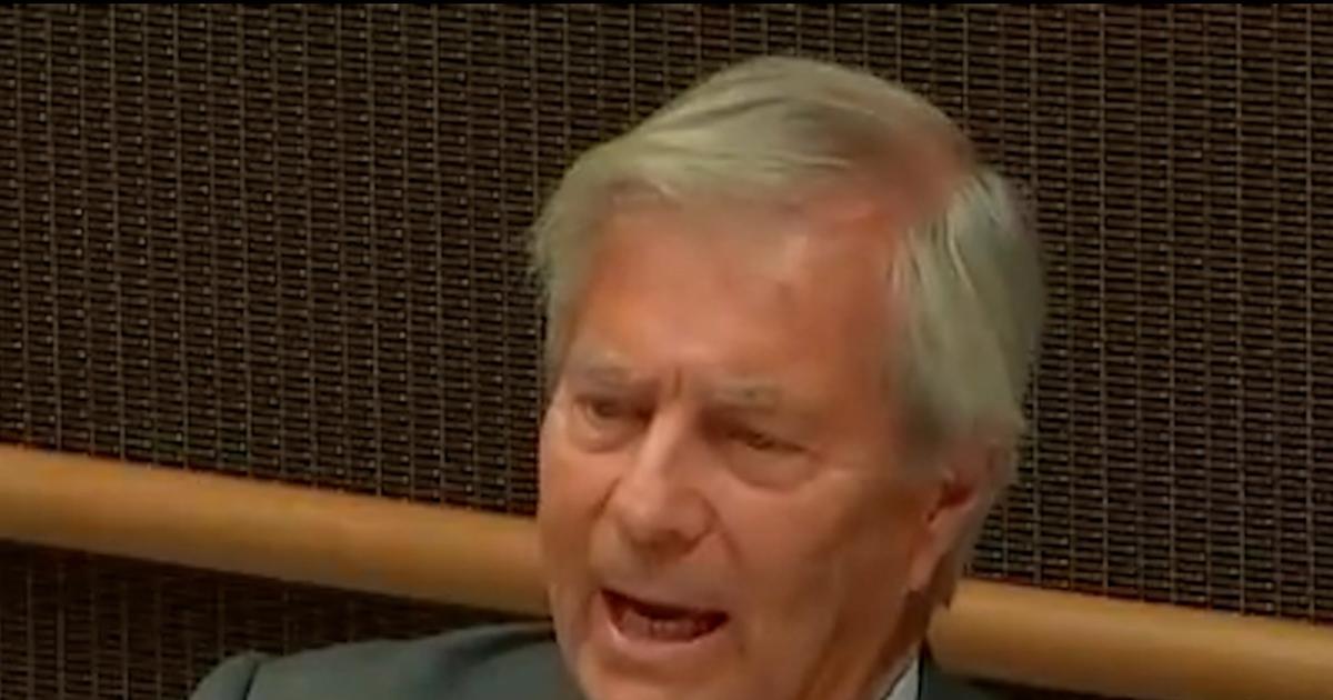 «Je suis le bouc émissaire parfait» : Vincent Bolloré répond à Delphine Ernotte