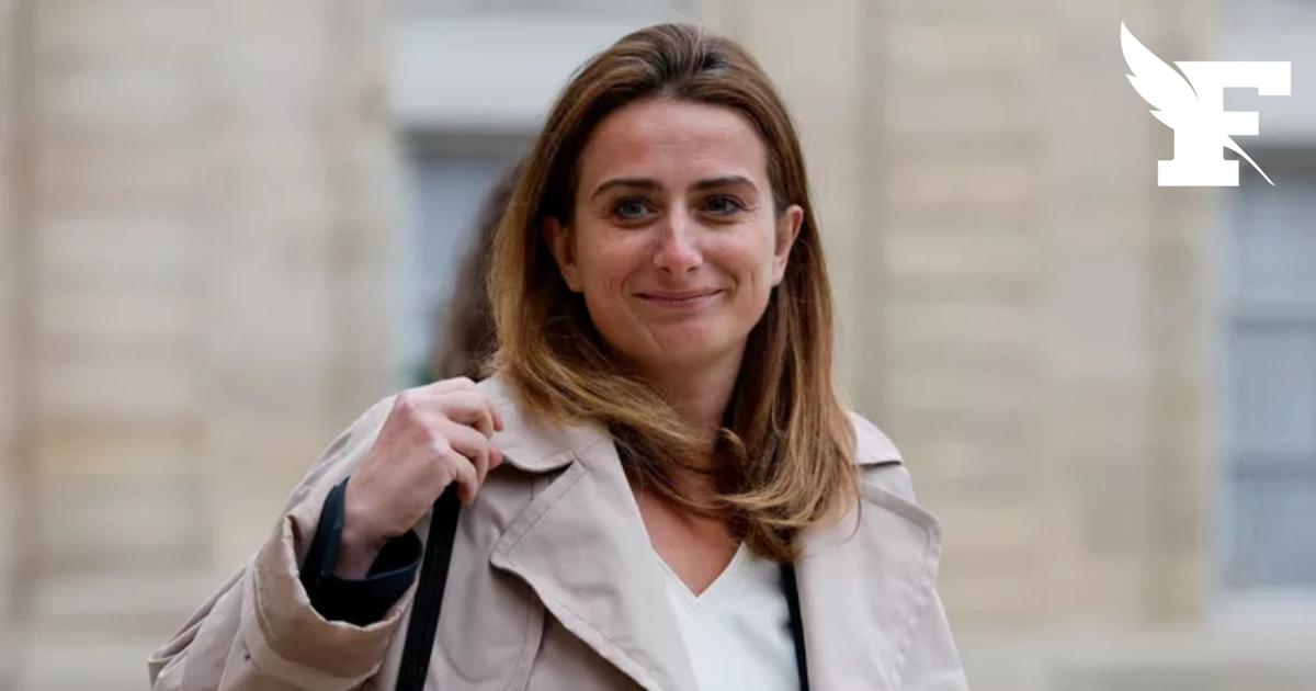 «Prescription sociale», sauvegarde des cafés, services publics... Quelles sont les mesures proposées par Marine Tondelier pour lutter contre la solitude ?