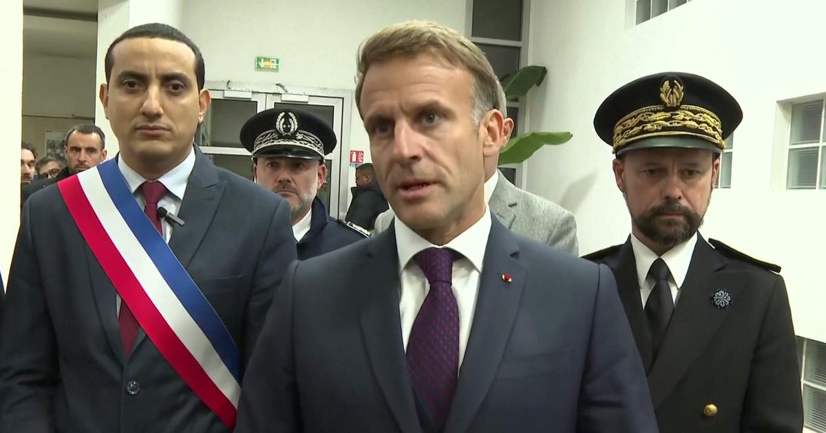 Emmanuel Macron évoque un «tournant» et le premier acte terroriste visant à tuer des personnes en raison de leur «couleur de peau» ou de leur «religion» présumée