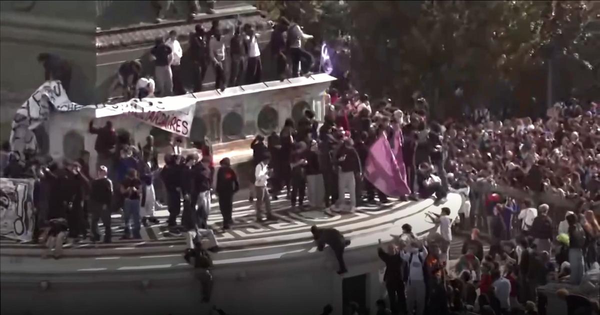 La mobilisation étudiante s'intensifie autour de la place de la Bastille