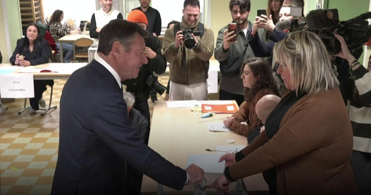 Municipales: le maire sortant Horizons, Christian Estrosi vote à Nice