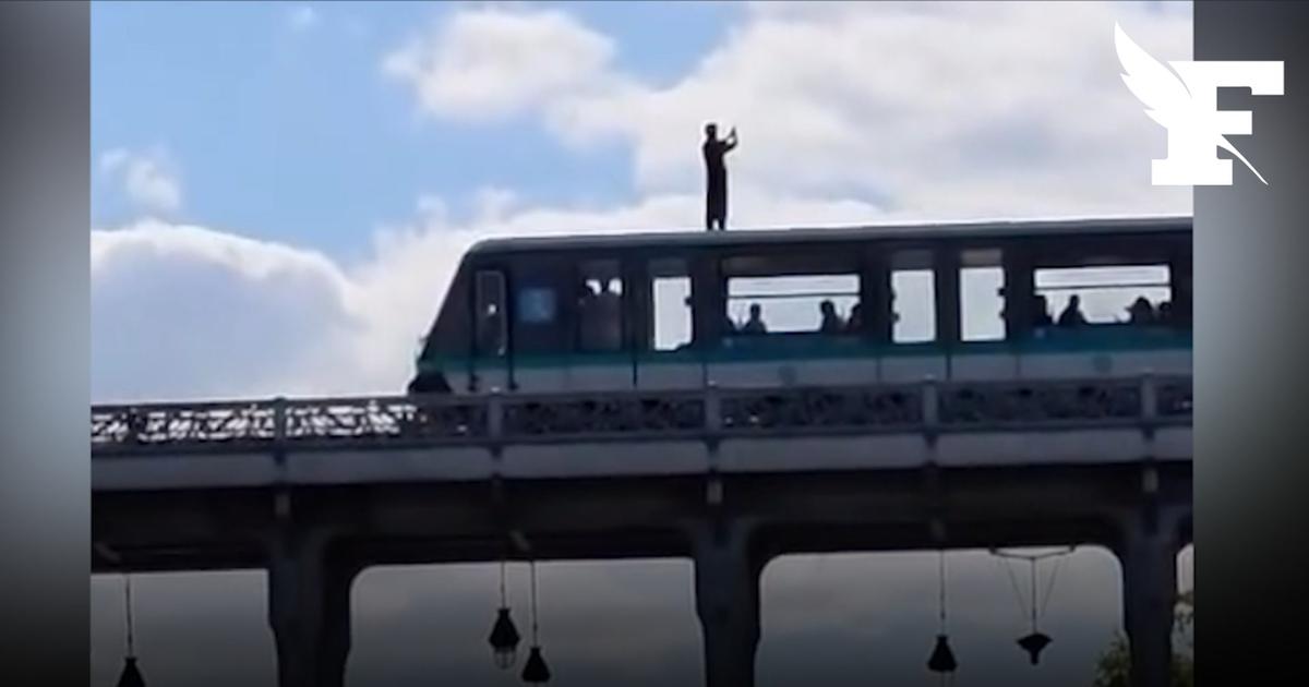 Paris : un homme marche sur le toit d'une rame de métro en pleine journée