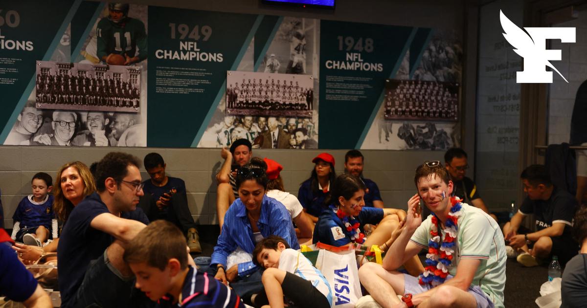 Comment les supporters français ont trompé l'ennui pendant France-Irak
