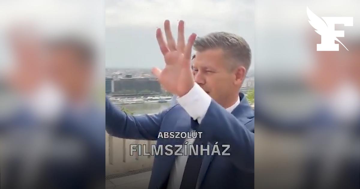 Hongrie : Péter Magyar aperçoit Viktor Orbán et lui fait signe depuis le balcon de résidence officielle du président
