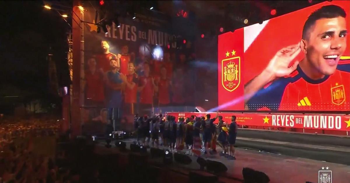 Coupe du monde : le capitaine Rodri clôture le défilé en beauté et en folie