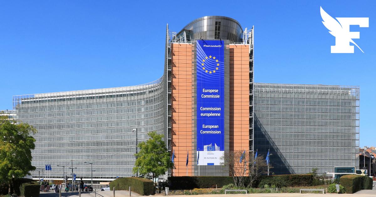 La loi réseaux sociaux interdits aux moins de 15 ans pas compatible avec la loi européenne, selon Bruxelles