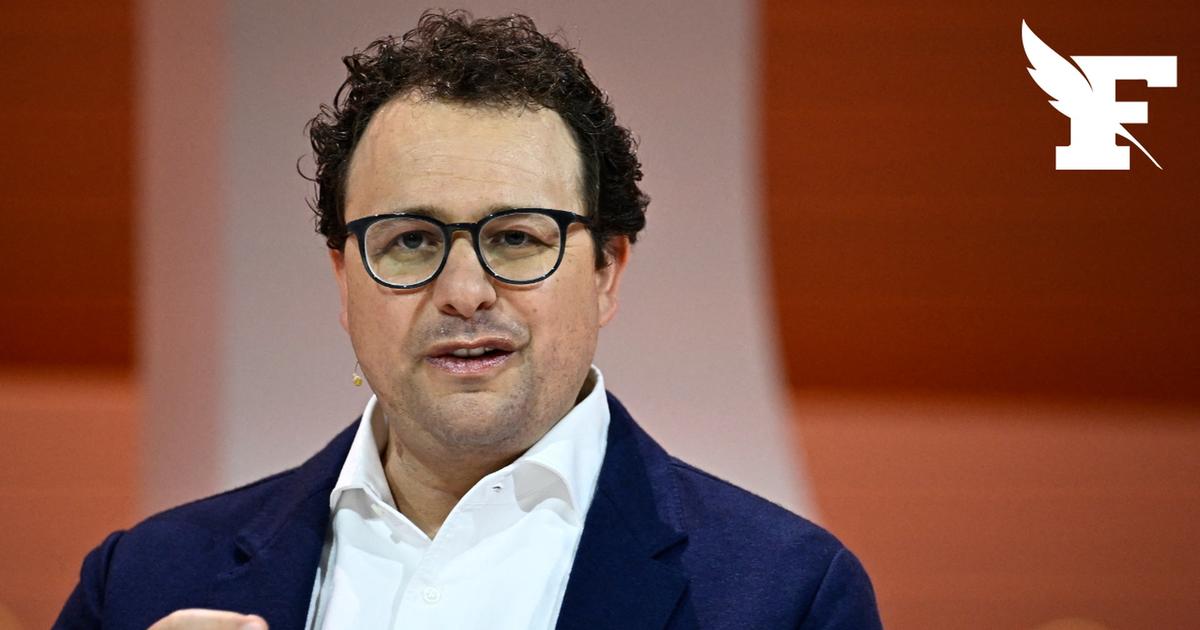 Le patron d'Anthropic appelle à ralentir la vitesse de développement de l'IA