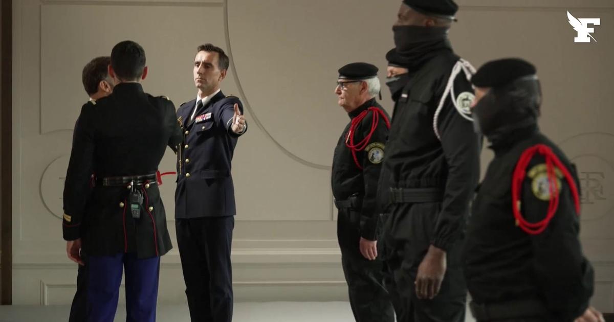Emmanuel Macron remet la Légion d’honneur à 55 membres des forces de l'ordre intervenues au Bataclan