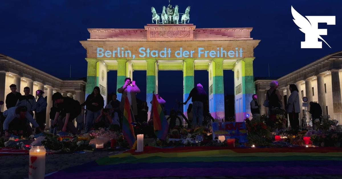 A Berlin, la Porte de Brandebourg illuminée en arc-en-ciel en hommage aux victimes de l'attentat