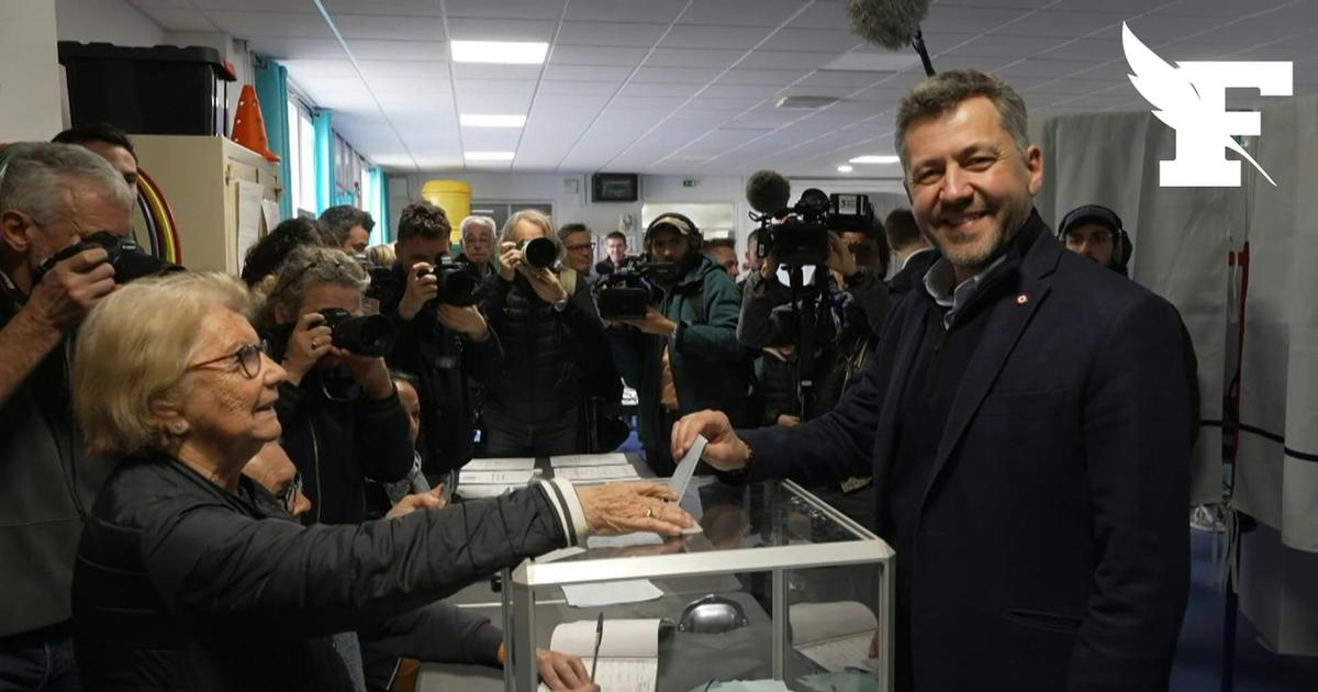 Municipales: le candidat RN Franck Allisio vote à Marseille