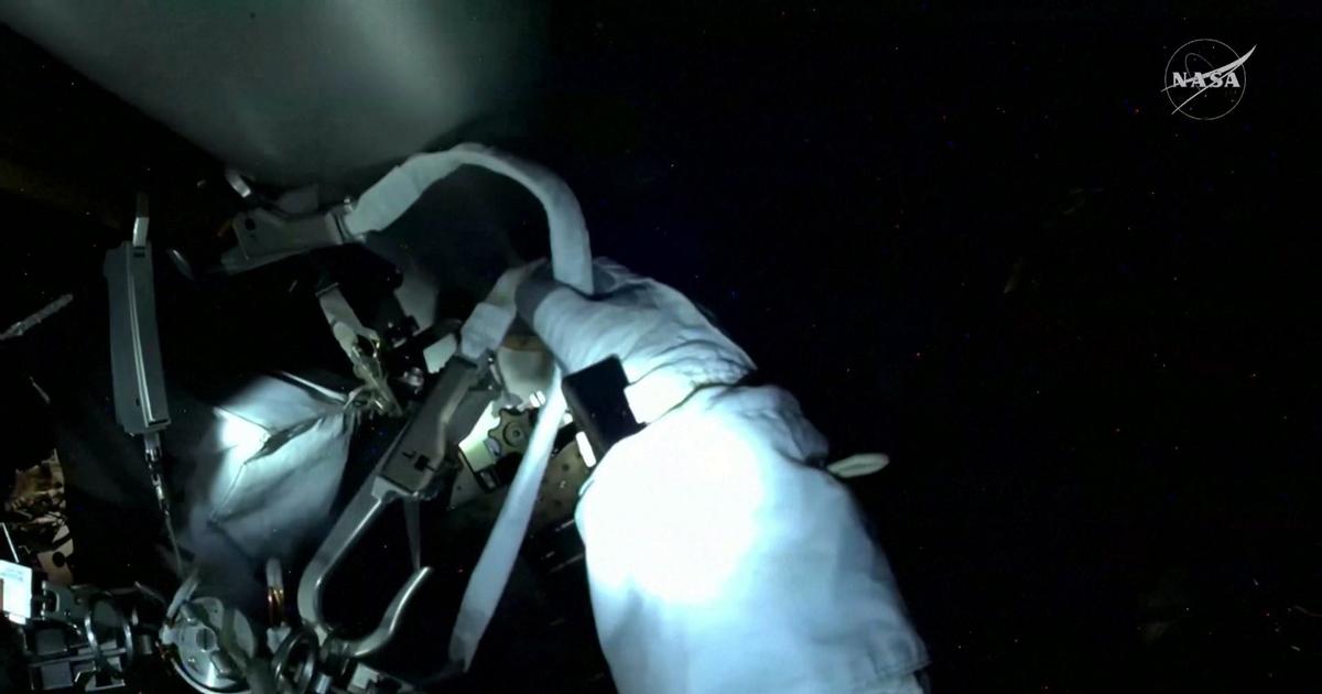 Sophie Adenot commence son travail à l’extérieur de l’ISS