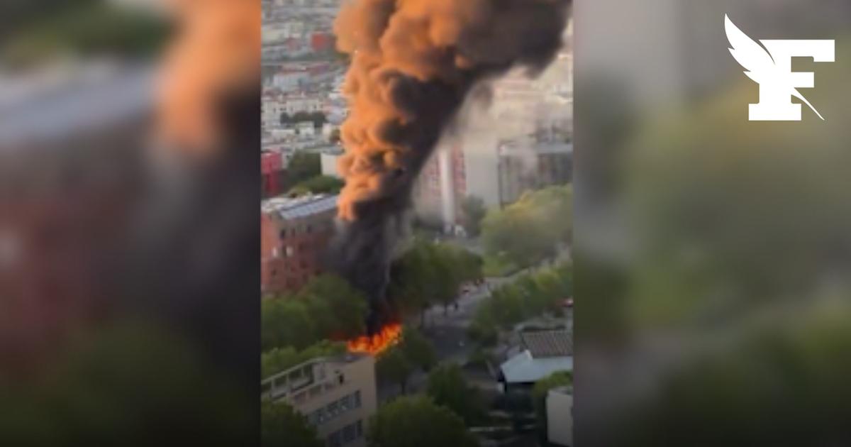 Bruit d'explosions, fumée noire : un bus prend feu dans le XIIIᵉ arrondissement